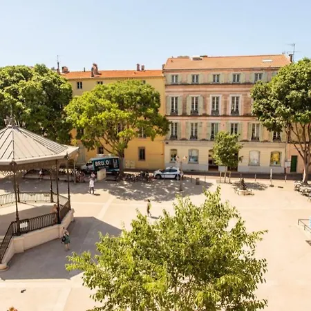 2- Cosy One Bedroom 2-4p, Located Place Nationale